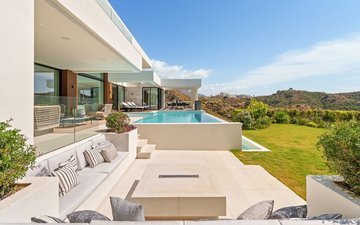 Property slide 32