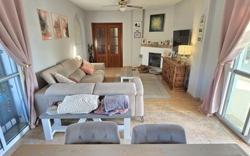 Property slide 25