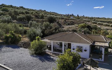 Property slide 40