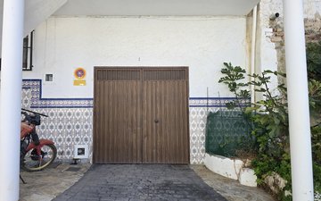 Property slide 33