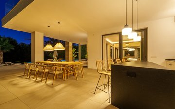 Property slide 25