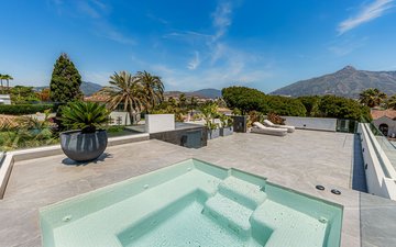 Property slide 18