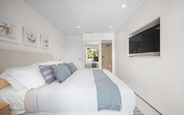 Property slide 44