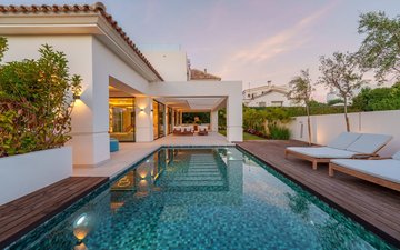 Property slide 32