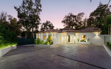 Property slide 33
