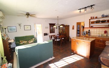 Property slide 16