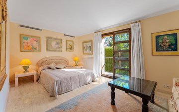 Property slide 18