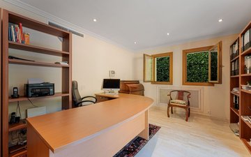 Property slide 22