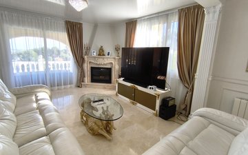 Property slide 20