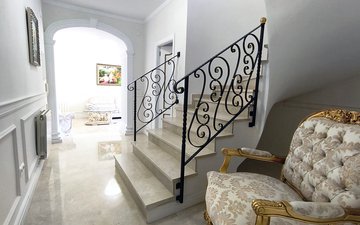 Property slide 10