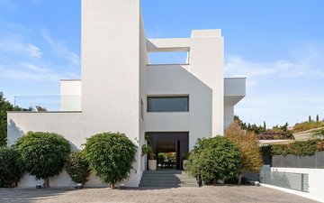 Property slide 31