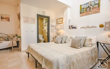 Property slide 39