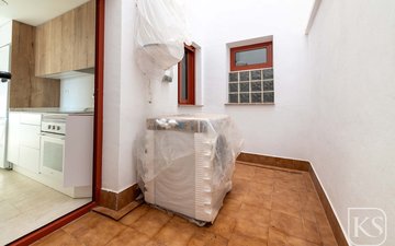 Property slide 16
