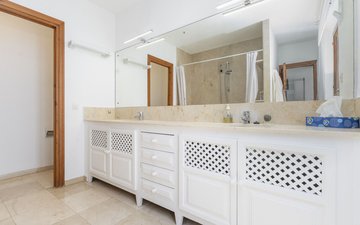 Property slide 16