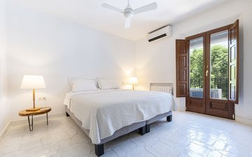 Property slide 17