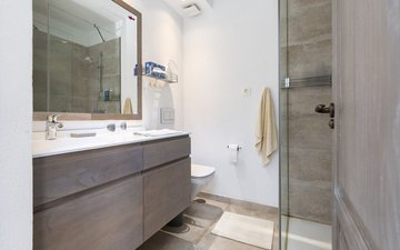 Property slide 30