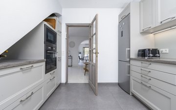 Property slide 38