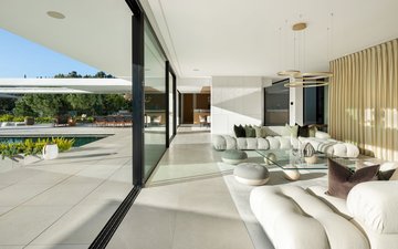 Property slide 10