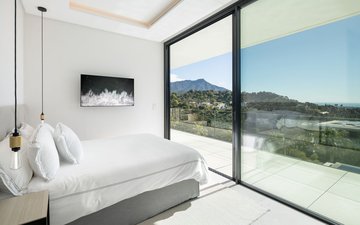 Property slide 22