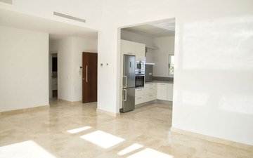 Property slide 4
