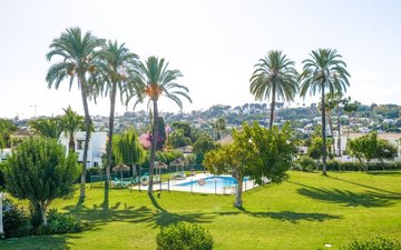 Property slide 14
