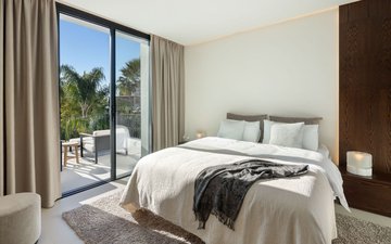 Property slide 17