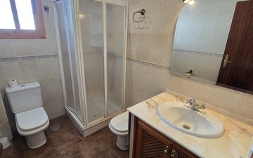 Property slide 32