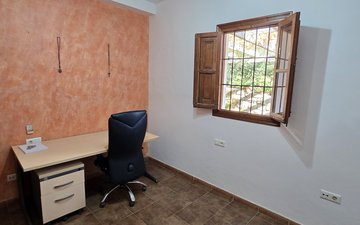 Property slide 40