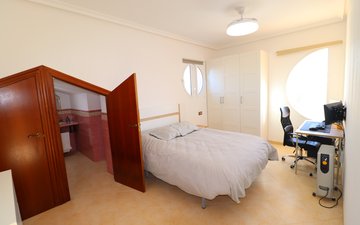 Property slide 40