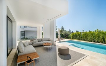 Property slide 10