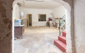 Property slide 23