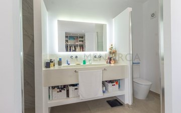 Property slide 14