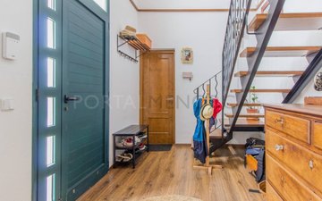 Property slide 31