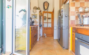 Property slide 14