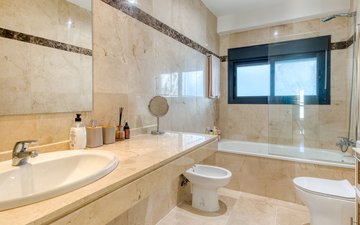 Property slide 18