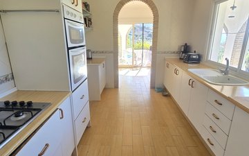 Property slide 14