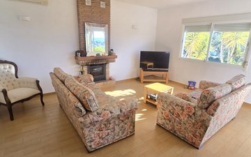 Property slide 17