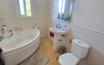 Property slide 21
