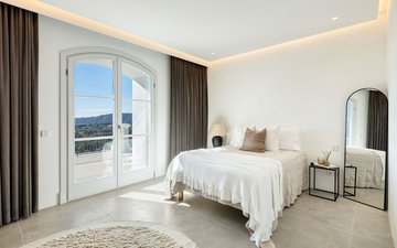 Property slide 25