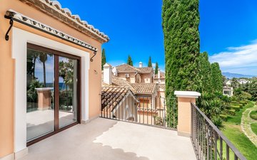 Property slide 22