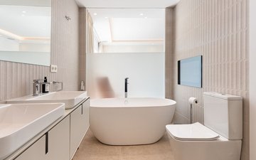 Property slide 17