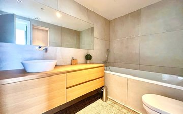Property slide 10