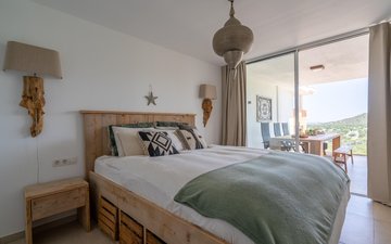 Property slide 18