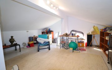 Property slide 46