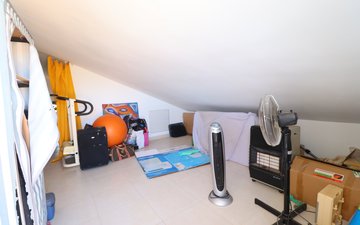 Property slide 44
