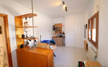 Property slide 19