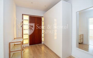 Property slide 32