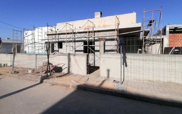 Property slide 22