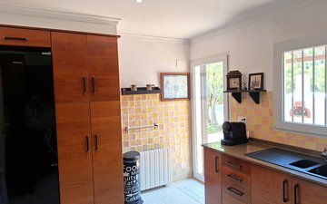 Property slide 12