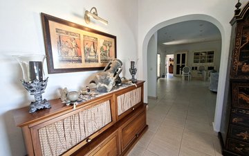 Property slide 10